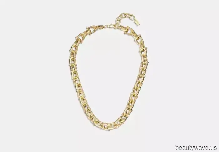 Quiet luxury is out—here are three jewelry trends that everyone with great style will embrace this fall.