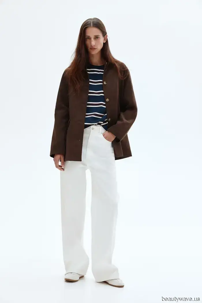 Sienna Miller Recently Showcased 3 Essential Fall Trends That Immediately Refresh Basic Jeans.