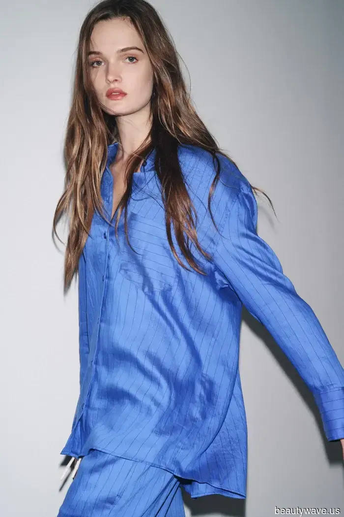 Когда парижане и лондонцы не знают, что надеть, они обращаются к этому простому сочетанию джинсов и топа.