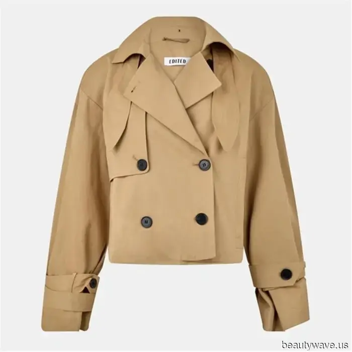 No one does winter fashion quite like Londoners—here are 7 ideal ways they're styling jeans and boots this season.