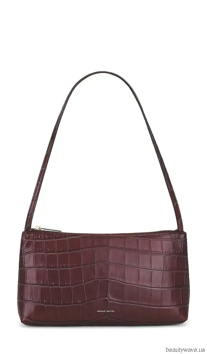 Move Over, Suede: The Bag Trend for Fall 2025 That Will Make You Appear Wealthy and Sophisticated Has Arrived.