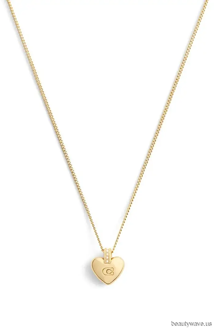 Se il tuo proposito per il nuovo anno è vestirti meglio, qualsiasi di questi 30 nuovi arrivi di Nordstrom ti aiuterà a raggiungere questo obiettivo.