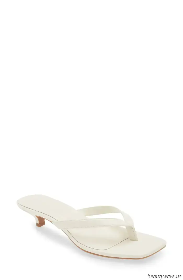 If you're not a fan of flat flip-flops, check out these $50 sandals from Nordstrom that are popular among fashion enthusiasts in NYC.