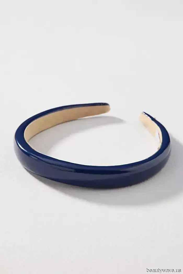 Holiday Attire Is Embracing the 1960s—Here’s How to Achieve the Style