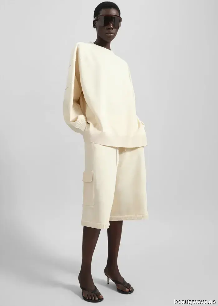 Everything You Need: What to Wear While Hosting During the Holiday Season