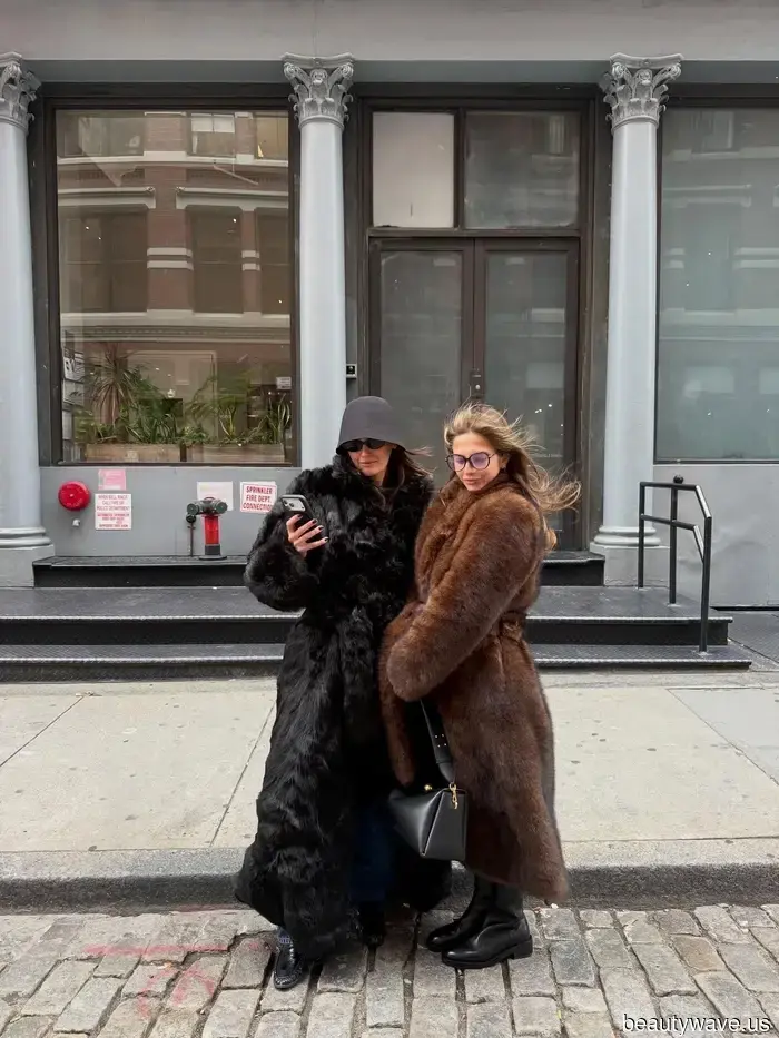 I would never wear a beanie—this trend of chicer winter hats is, in my view, the only stylish choice.