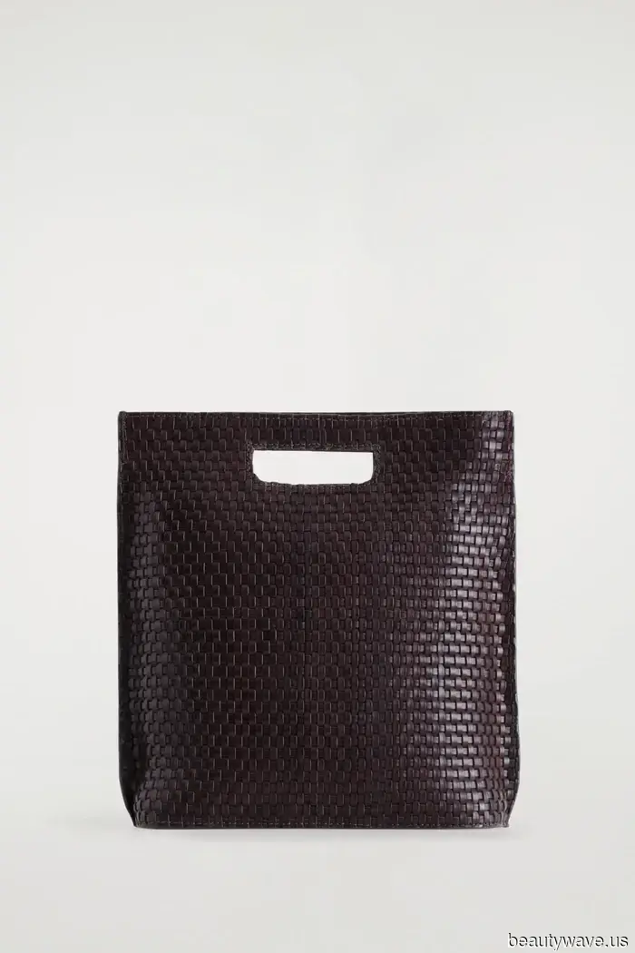 I Unintentionally Created a Capsule Wardrobe After Adding These COS, Madewell, and J.Crew Pieces to My Closet.