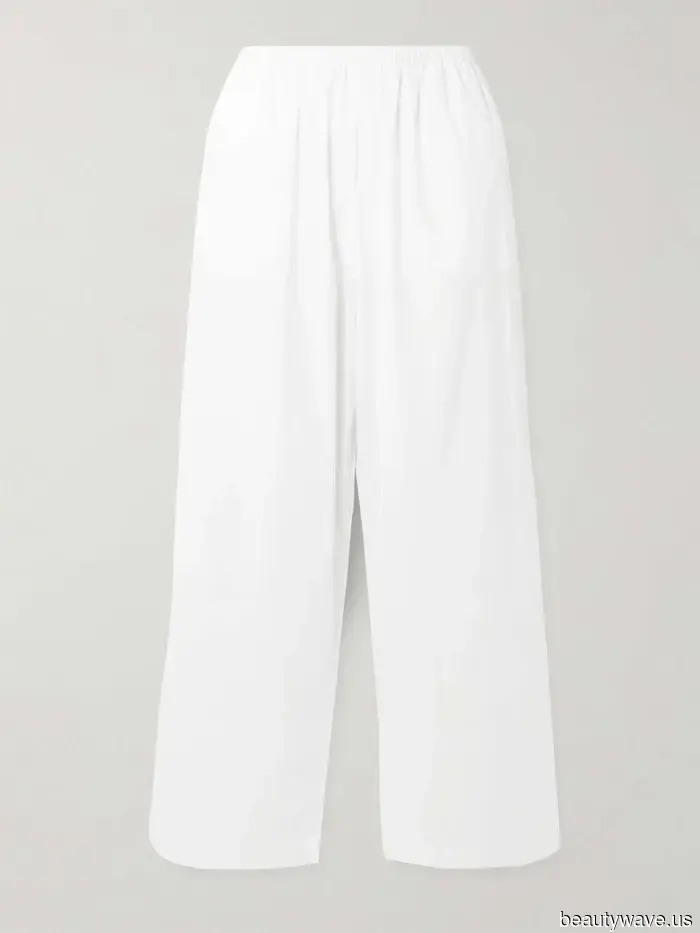 Minimalist and eclectic dressers seldom see eye to eye, yet both recognize that this "outdated" blouse looks best when paired with jeans and linen...