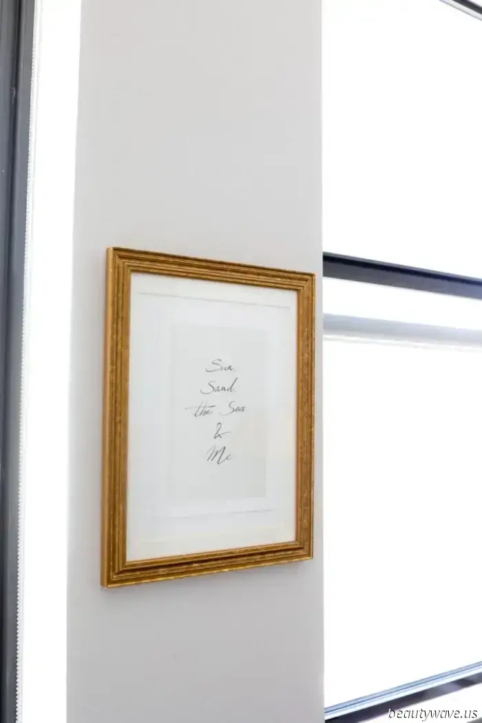 Our Graphic Designer's Chicago apartment resembles that of a luxury hotel.
