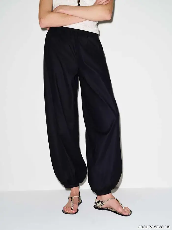 If you want to appear more like a New Yorker while wearing Birkenstocks, opt for this particular style paired with this pant trend.