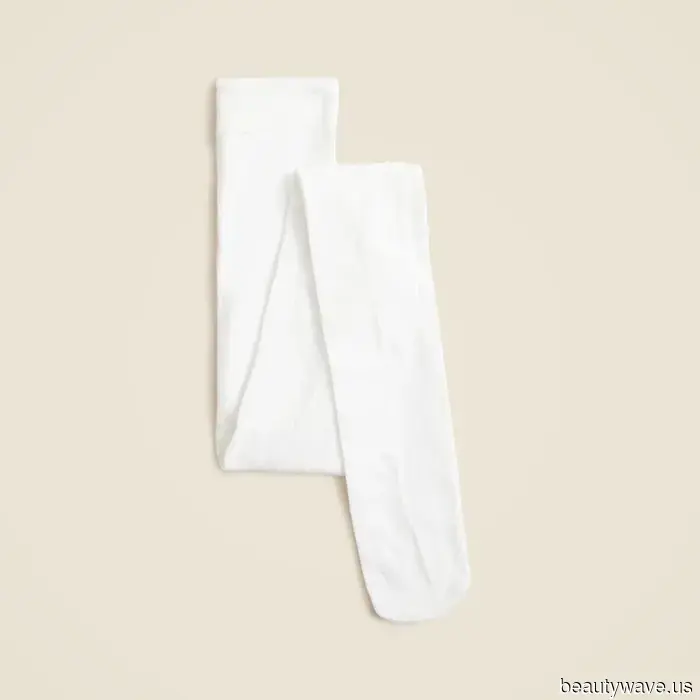 Questi 6 trend di collant stanno lentamente prendendo piede questo inverno