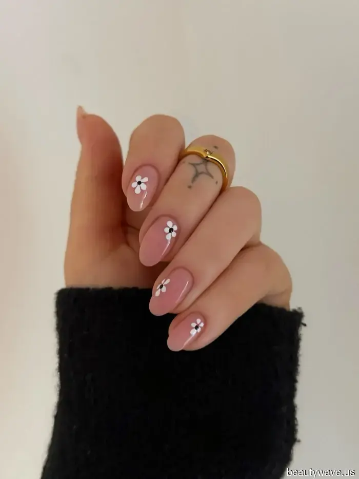 Durable and Sleek: 15 Dip Powder Nail Inspirations to Enhance Your Next Manicure
