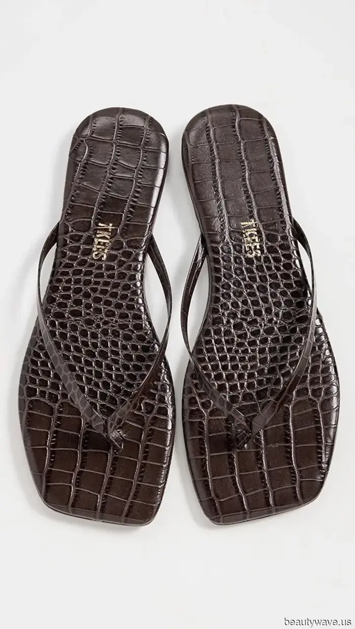 My best friend inquired about what’s currently trendy, so I shared with her the entire contents of my cart on Shopbop.