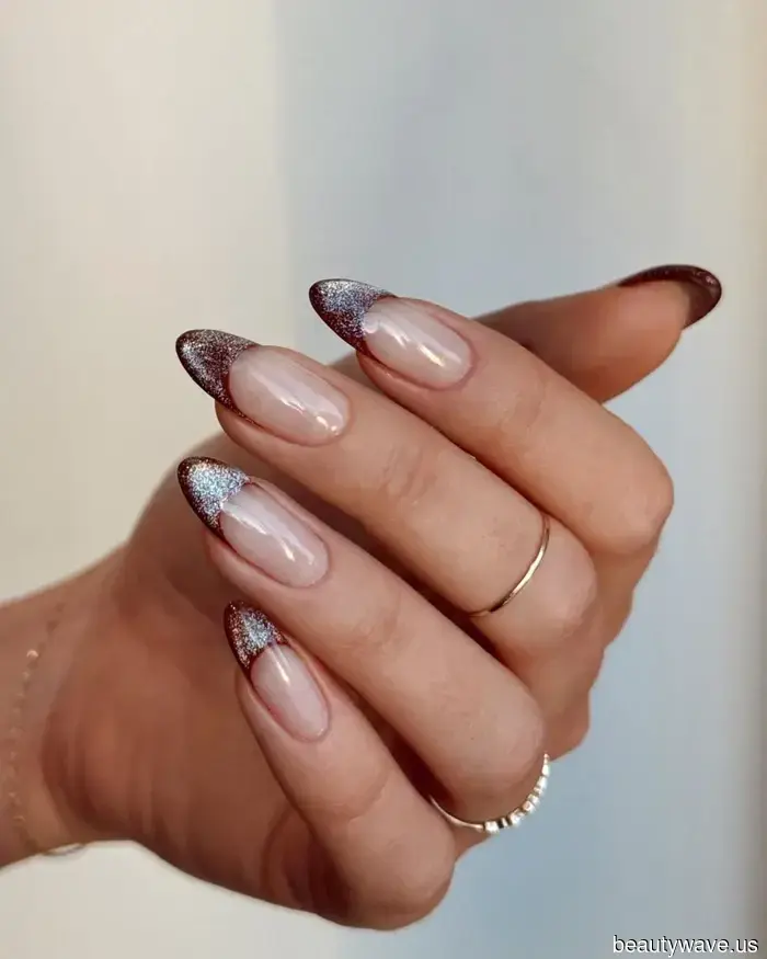 Ich bin ein Nagel-Trend-Experte—7 Herbst-zu-Winter-Maniküren, die "Voraus" schreien