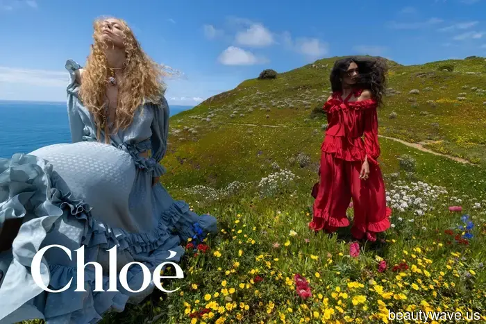 Chloé Portrays "Wild Strength and Unity" in a Romantic Winter 2026 Campaign—Discover the New…