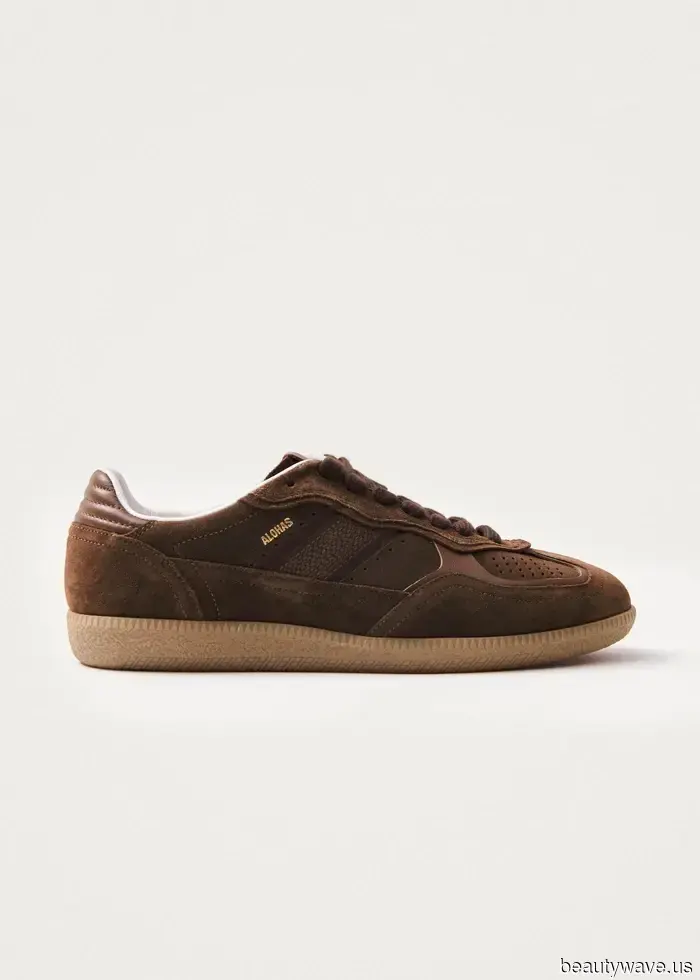 It's a fact: Everyone with a sense of style is currently sporting outfits that include this trending sneaker color.