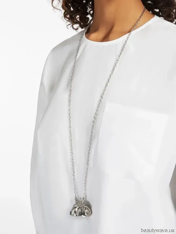 Face the Truth: These 8 Bag Trends Went Out of Style in 2025.