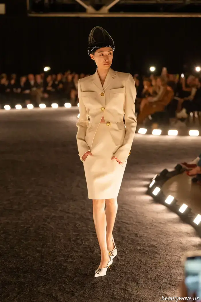 Daniel Roseberry showcased a real-life Schiaparelli fantasy to combat the current trend of sloppiness.