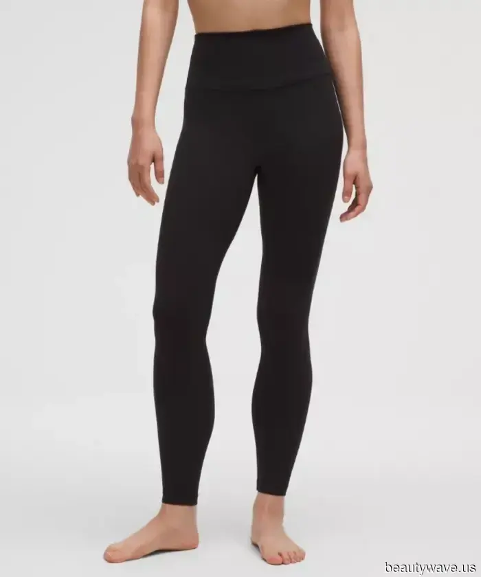 Kendall acaba de opinar&mdash;Si quieres usar leggings esta temporada, combínalos con este entrenador clásico.
