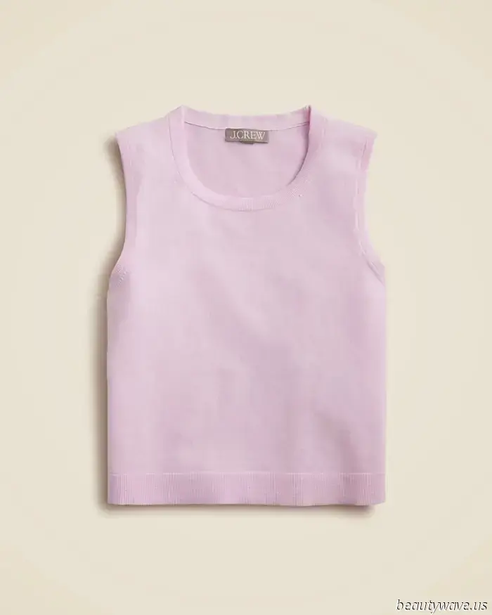 Featured in Paris: The Two Color Trends That Will Be Worn Together This Fall