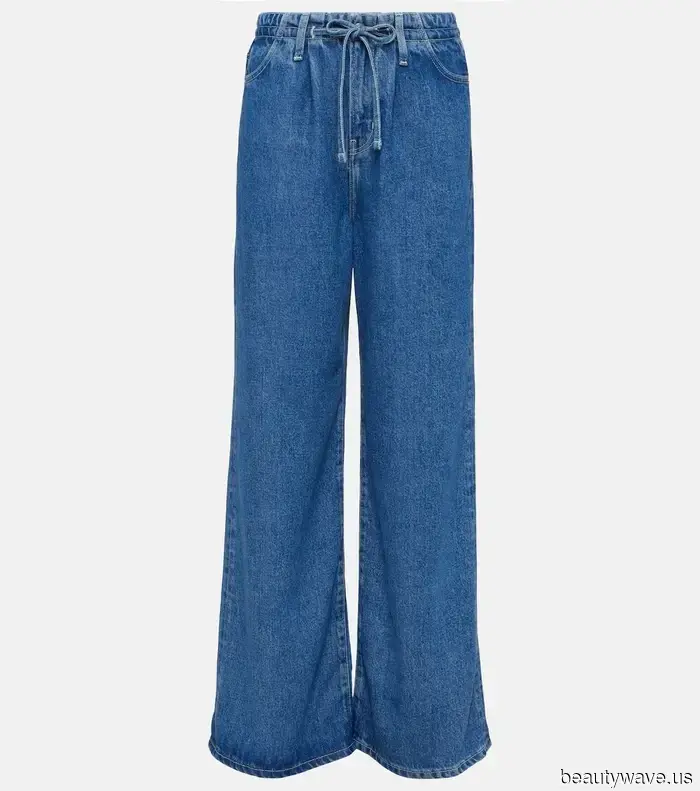 Gen Z and Millennials are in consensus—this previously unfashionable jeans trend is essential for achieving an elegant look with little effort.