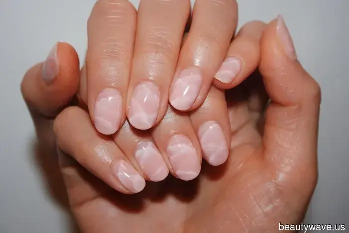 Ich möchte Nageltrends *bevor* alle anderen sie tragen&mdash;ein Promi-Experte empfahl diese 9 kurzen Nagelideen
