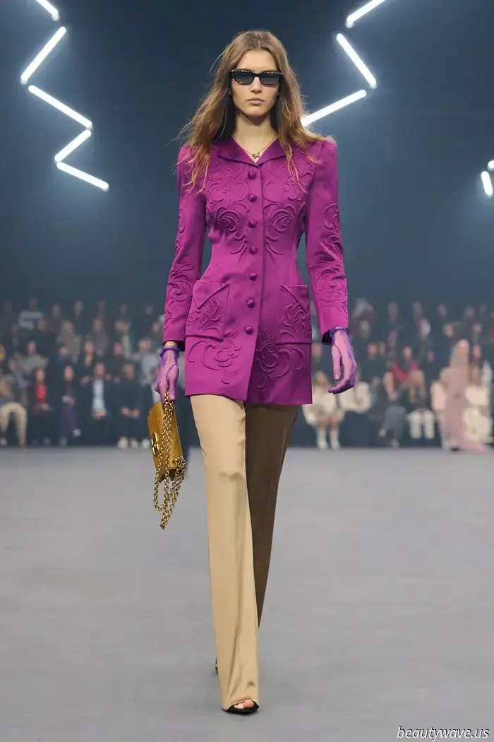 Alessandro Michele bringt sanfte Eleganz und zarte Romantik für Valentinos Frühjahr 2026