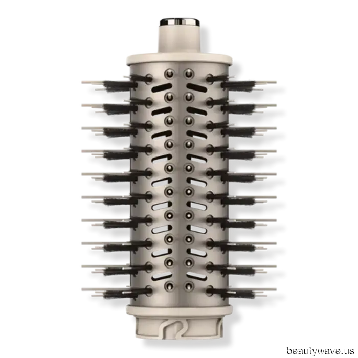 Mocha Mousse Waves in Los Angeles, Romantic Updos in Paris: The 6 Hair Trends That Fashion Aficionados Keep Embracing, According to…