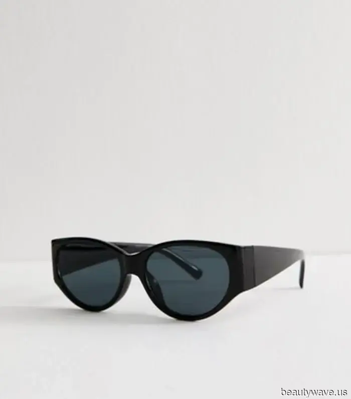 5 Classic Outfit Formulas that Fashionable Individuals in Paris, London, and Stockholm Rely on Every Winter