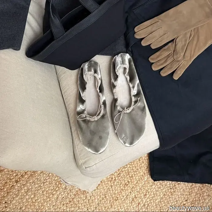 Las bailarinas virales de The Row son el zapato de fiesta perfecto&mdash;13 opciones igualmente elegantes
