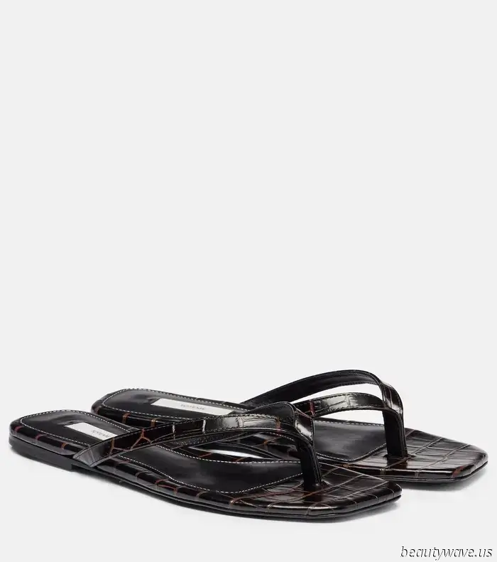 Tenere le scarpe da ginnastica: * Questo * È l'elegante tendenza scarpa moda persone indossano con leggings per Pilates