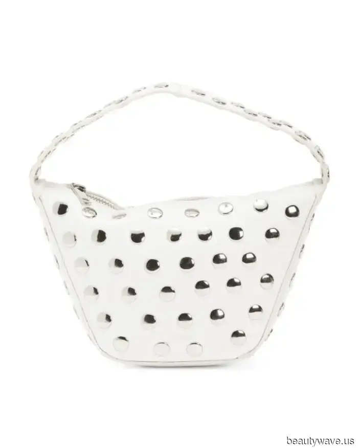 My mom and I are both fans of TJ Maxx and Marshalls—30 hidden treasures that we can't stop thinking about.