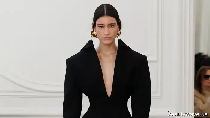 Forecast: 7 Trends That the Most Fashionable Individuals on the Street Style Scene Will Embrace This Season