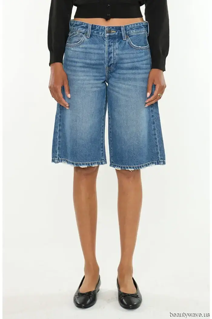 Combining these shoes with long, loose-fitting shorts makes them dramatically more flattering.