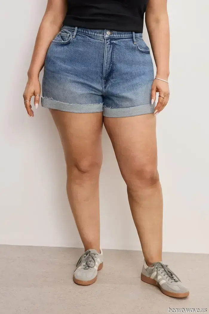 Niemand wird deinen Trend-Status infrage stellen, wenn du Denimshorts mit *diesen* Schuhen trägst.
