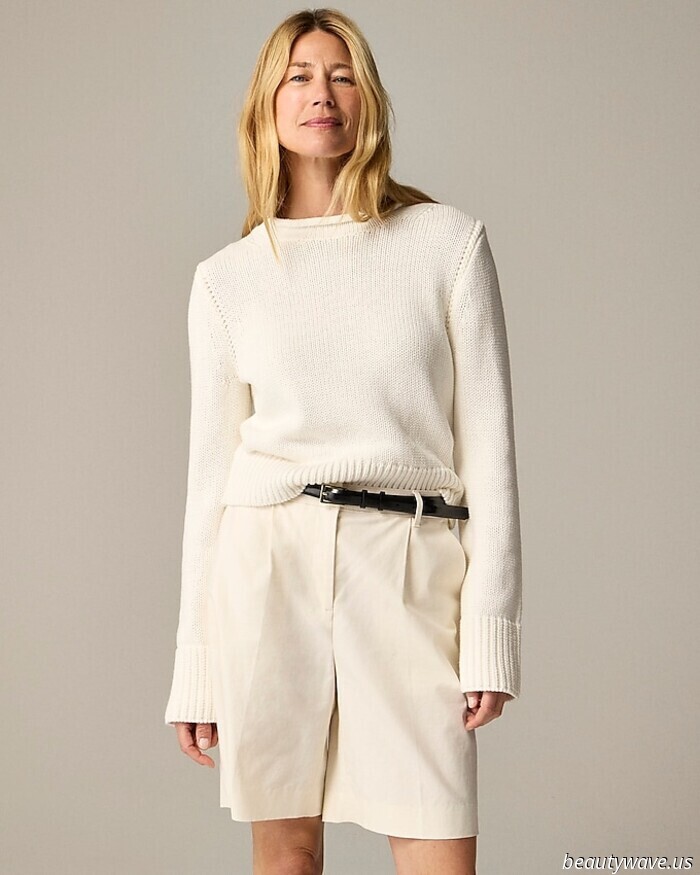 Chic women in Marseille and Cadaqués replace their cashmere sweaters with this lighter alternative every summer.