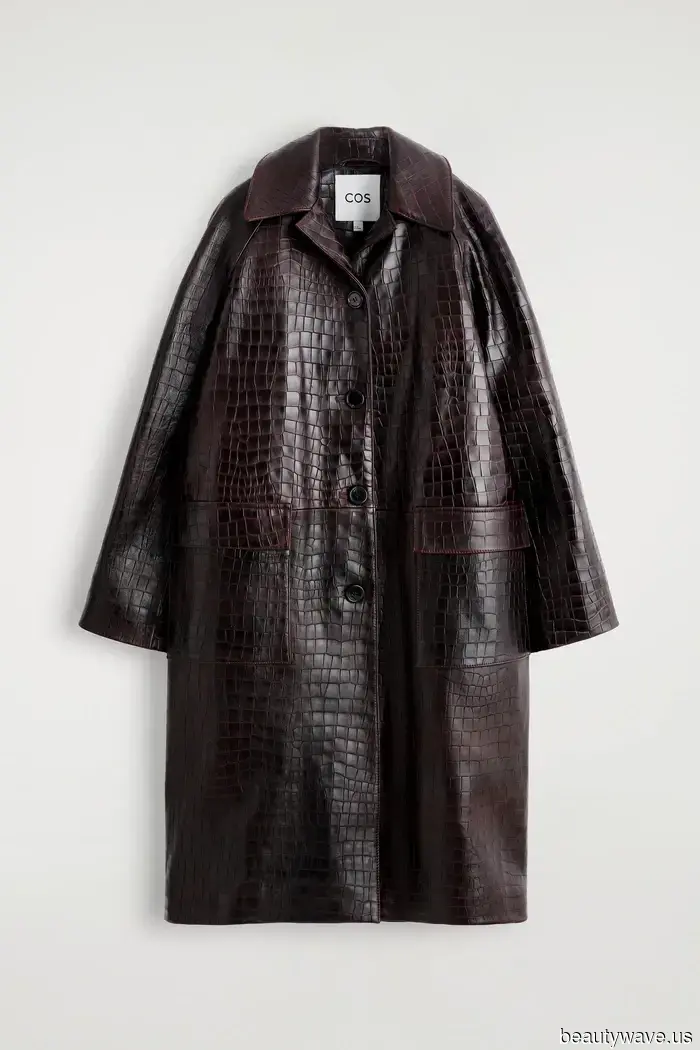 To Achieve a Fashionable Look This Fall, Style Your Denim This Way.