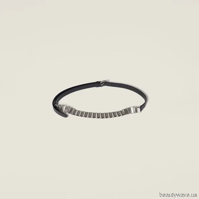 Trust Me: I'm a Stylist—These 5 Surprising Accessories Will Trend in 2026