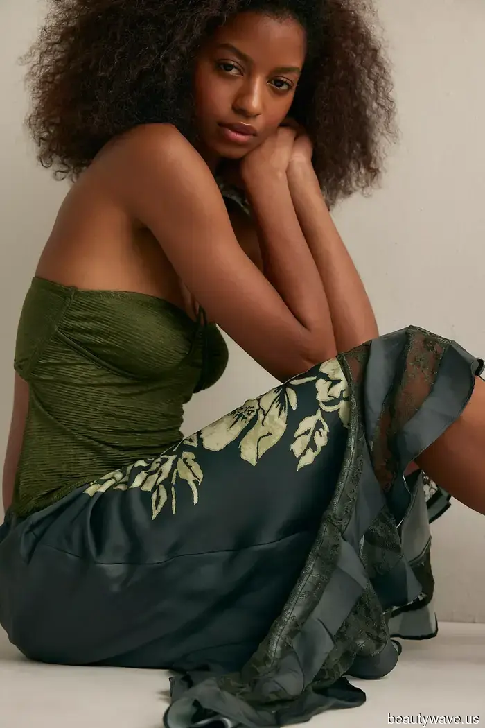As a skirt lover, I believe this is the style that isn't being worn enough during the summer.