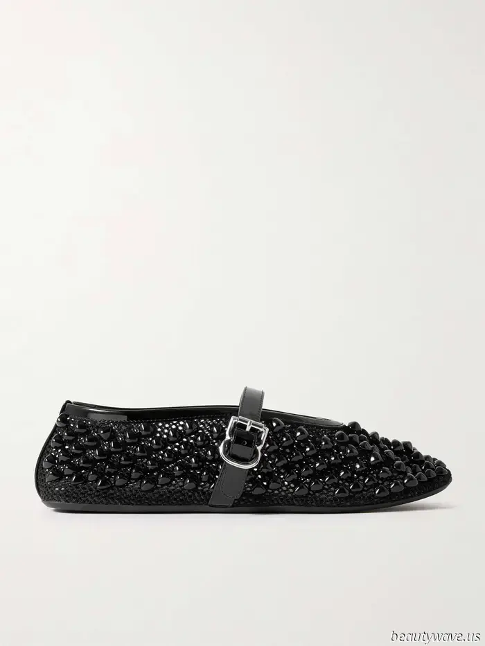 The Flat Shoe Styles That Will Prevail in 2025