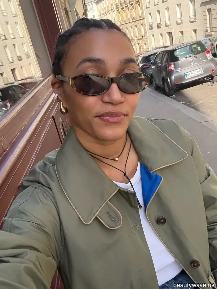 I've Conducted the Research—Here Are the Five Accessory Trends French Women Are Sporting in Spring 2026