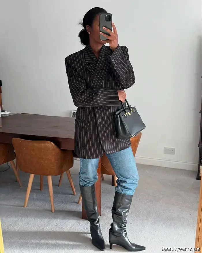 Die coolsten Frauen, die ich kenne, nutzen diesen "veralteten" Styling-Trick, um ihre Stiefel und Jeans in diesem Winter aufzupeppen.