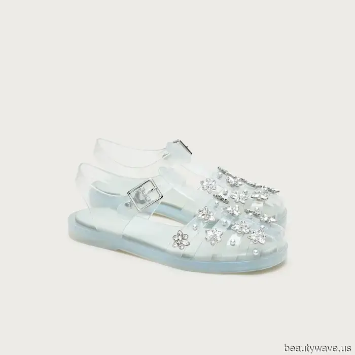 Muévete, sandalias de gel&mdash;la tendencia de los zapatos de Cenicienta ha tomado oficialmente el control