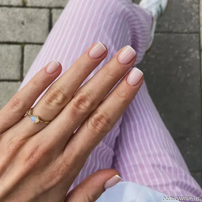 Beauty Editors Concur: This Simplistic French Manicure Trend Is an Evergreen Attraction.