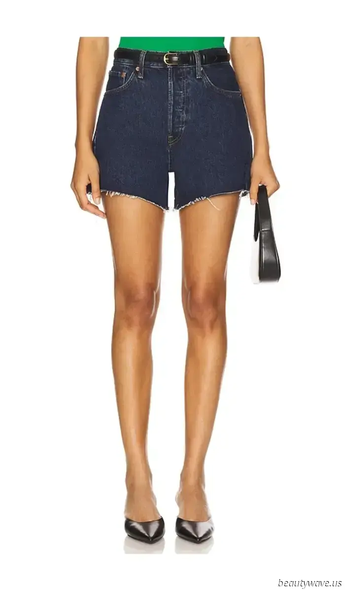 In Italy, It Girls are sporting this stylish shirt trend paired with denim shorts to avoid looking outdated.