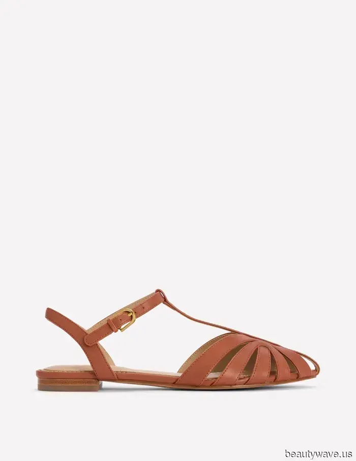French women understand that these five sandal styles will always remain timeless.