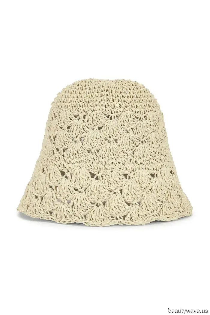 Теперь мы знаем, каким будет тренд головных уборов №1 в 2026 году.