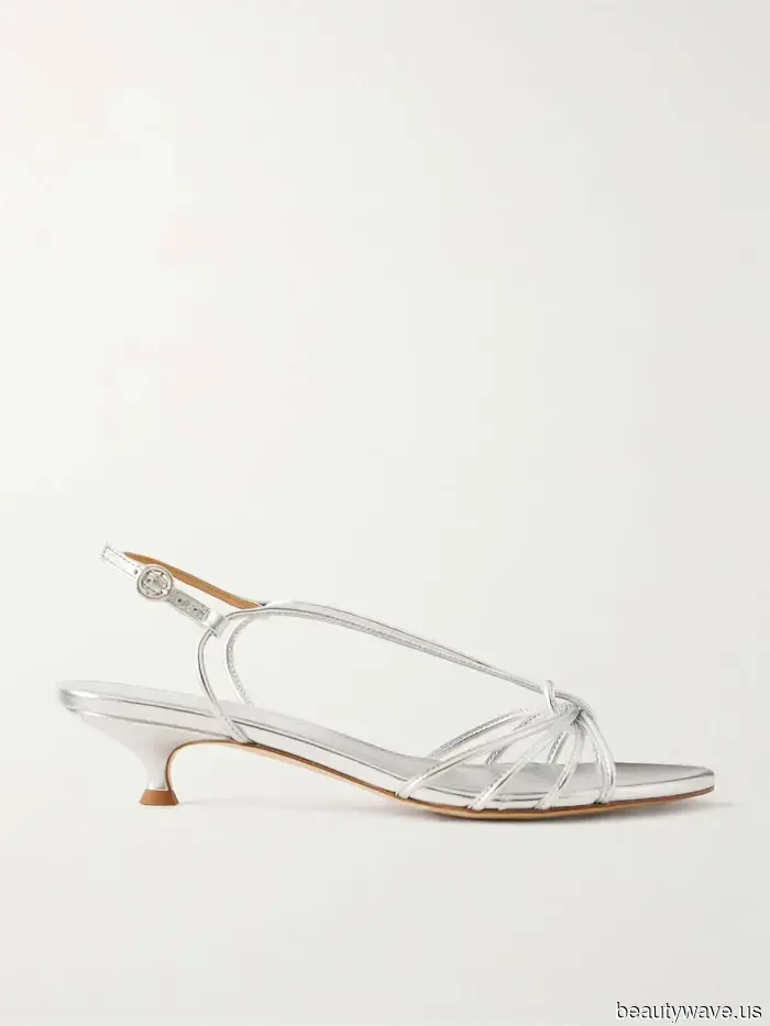 Not Gold—Stylish Individuals in Their 40s and 50s Recognize That This "Outdated" Heel Color Is Actually Quite Sophisticated.