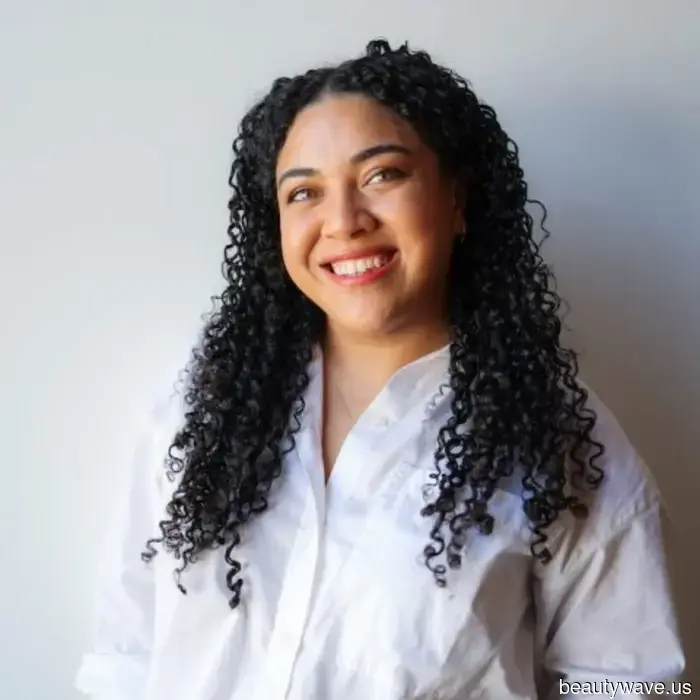 Читатели Everygirl прочитали 4,000 книг в 2025 году, вот их любимые.