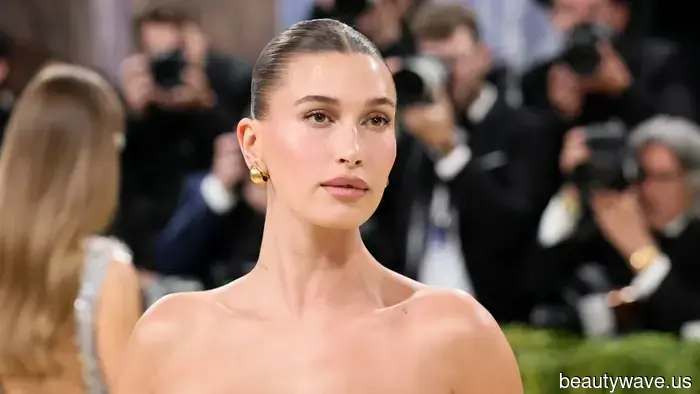 Hailey Biebers Göttinnen-Dutt ist genauso absichtlich wie ihr 24K-Gold-Brustpanzer.
